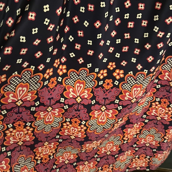 JUICY plum fable floral maxi dress - Picture 4 of 5